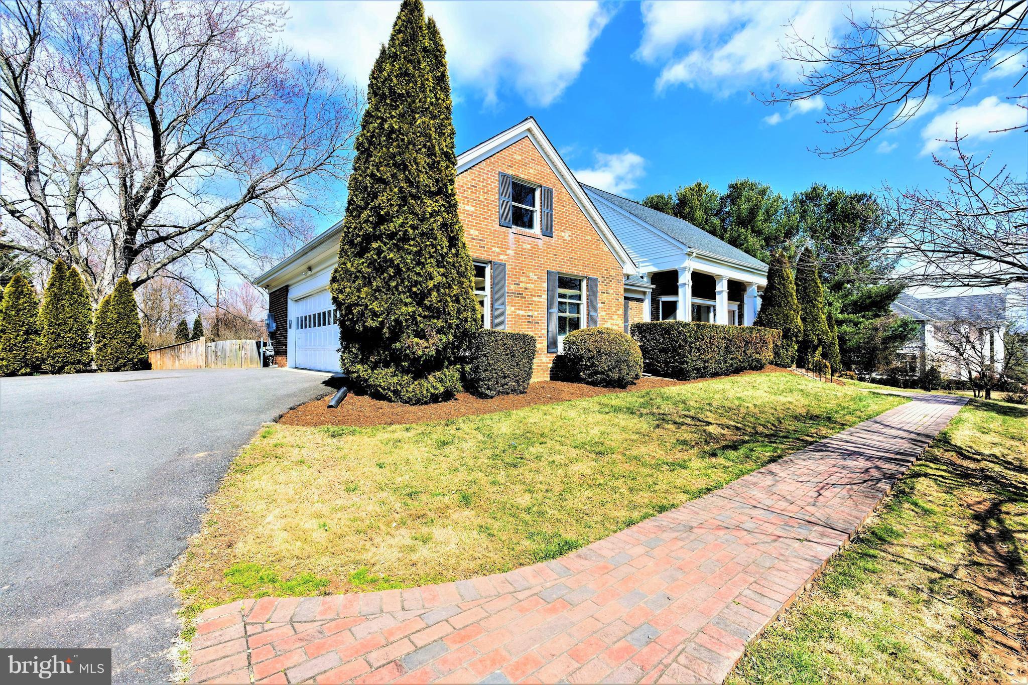 1008 Towlston Road McLean, VA 22102 - Photo 3 of 30 1008 Towlston Rd