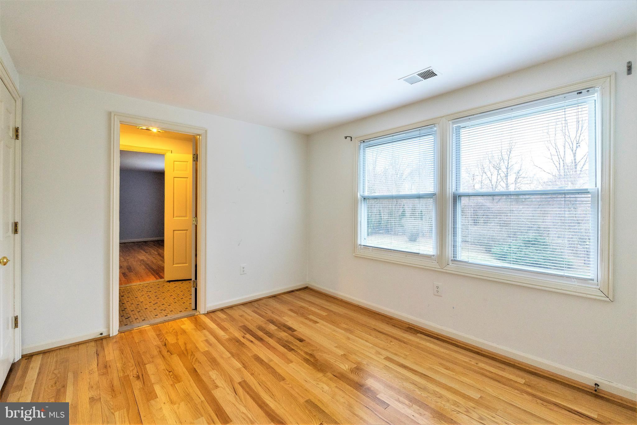 1008 Towlston Road McLean, VA 22102 - Photo 21 of 30 Bedroom #4