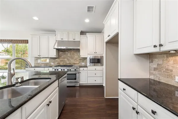 $752,000 | 12571 Valley Spring Drive, Frisco, TX 75035