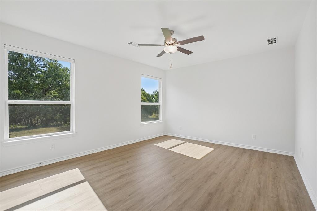 165 Rolling Bnd Road Alvord, TX 76225 - Photo 28 of 39 Bed4