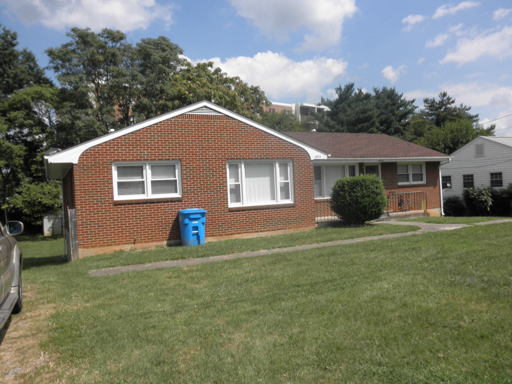4823 Florist Road, Unit 4825 Roanoke, VA 24012 - Photo 1 of 18 exterior