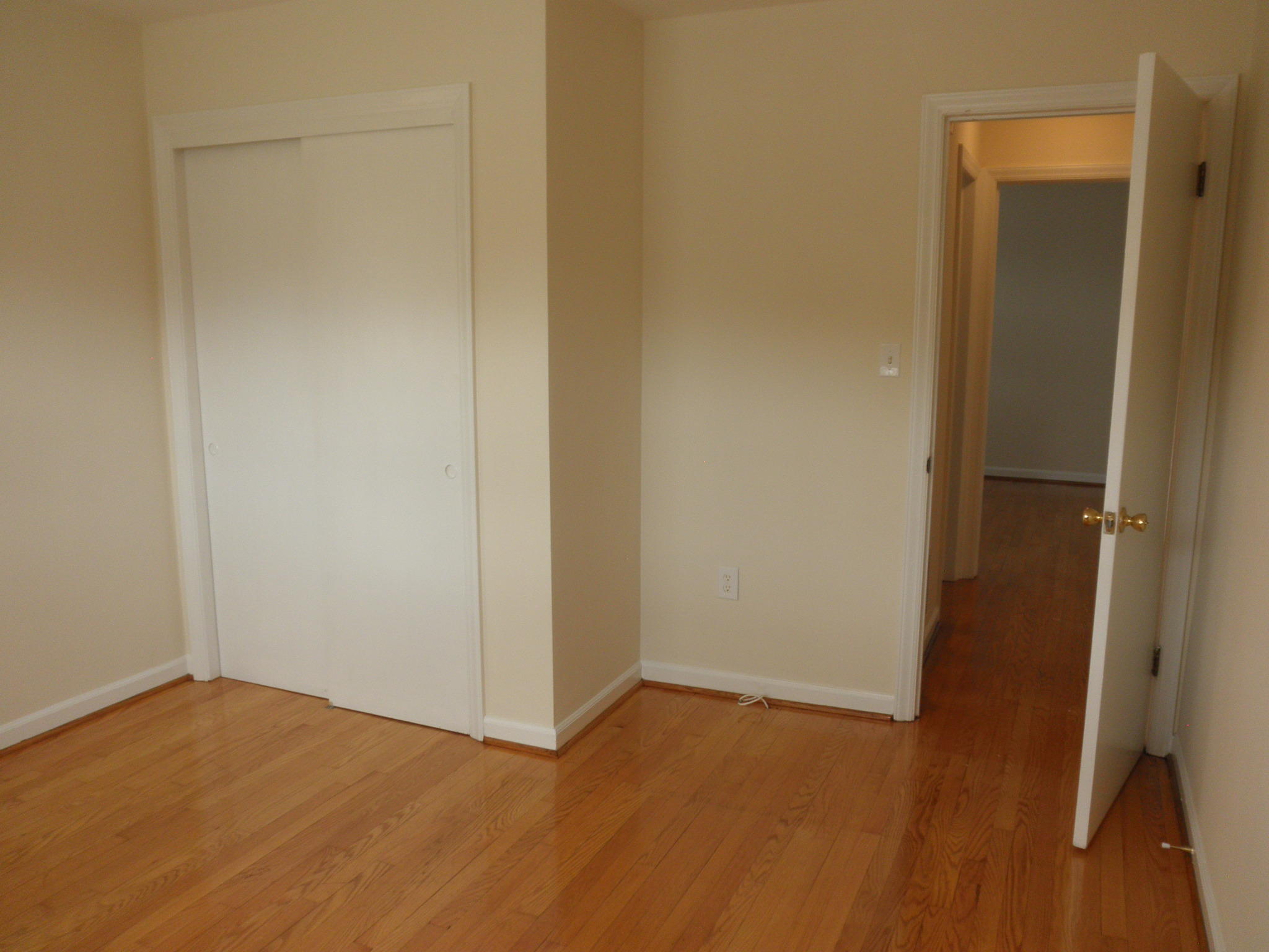 4823 Florist Road, Unit 4825 Roanoke, VA 24012 - Photo 14 of 18 P8300786