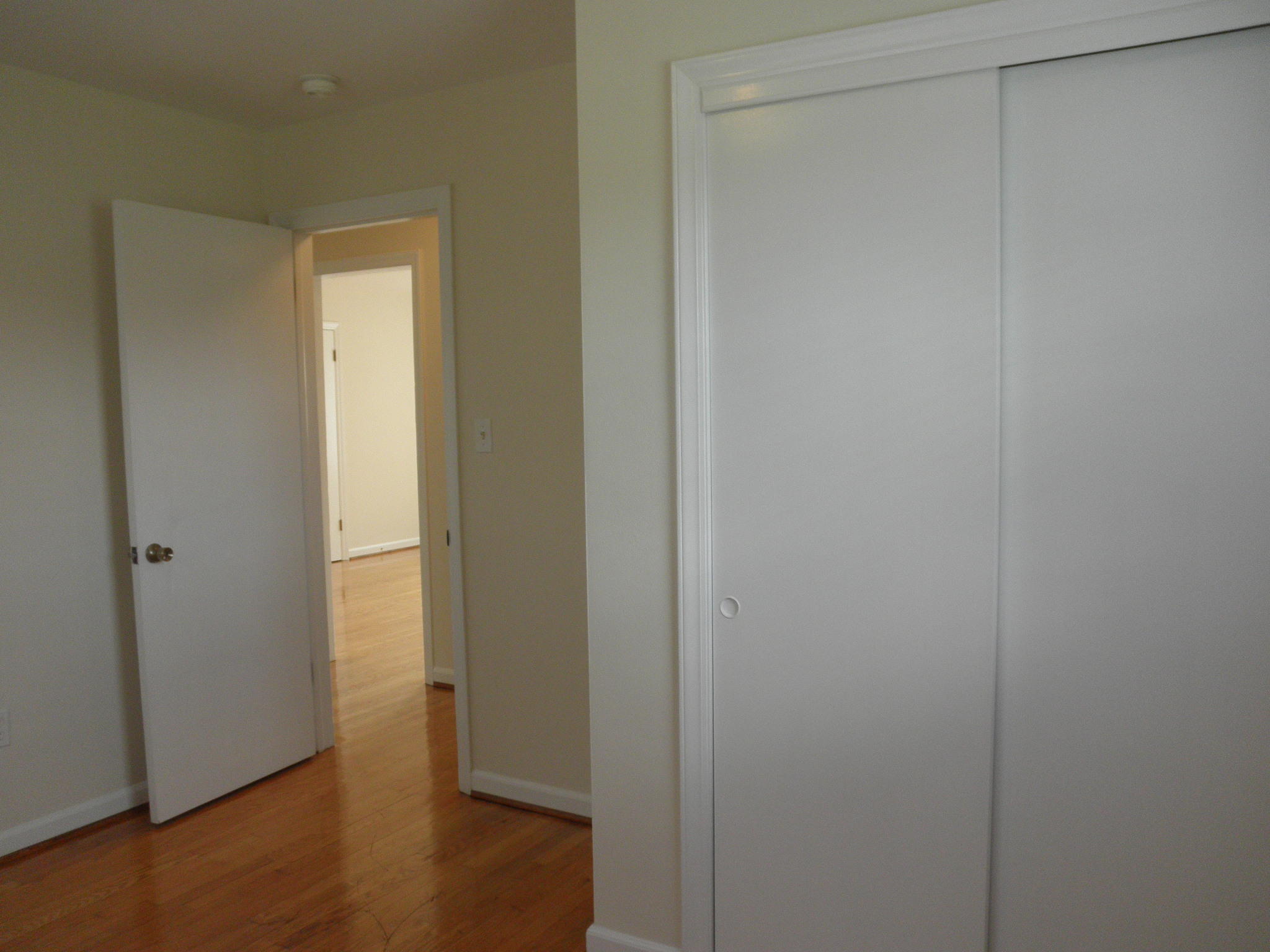 4823 Florist Road, Unit 4825 Roanoke, VA 24012 - Photo 9 of 18 P8300779