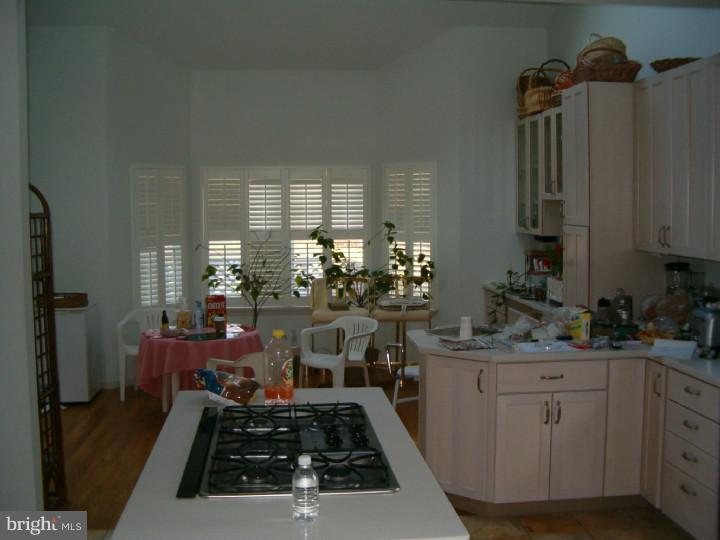 22 Diverty Road Pennington, NJ 08534 - Photo 7 of 11