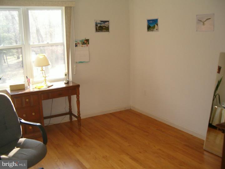 22 Diverty Road Pennington, NJ 08534 - Photo 9 of 11