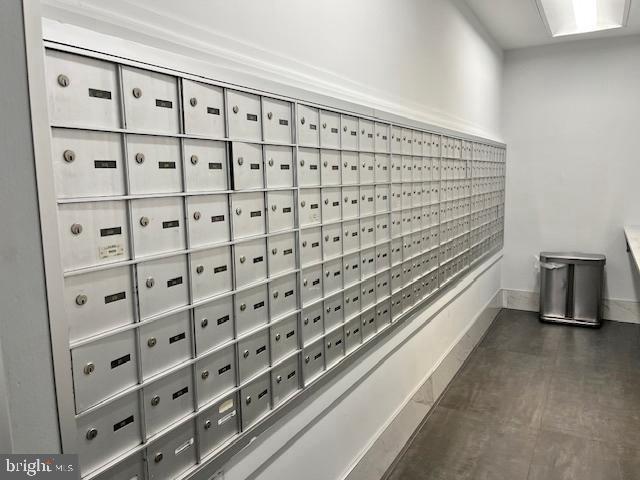 2101 Chestnut Street, Unit 517 Philadelphia, PA 19103 - Photo 15 of 15 a view of locker room