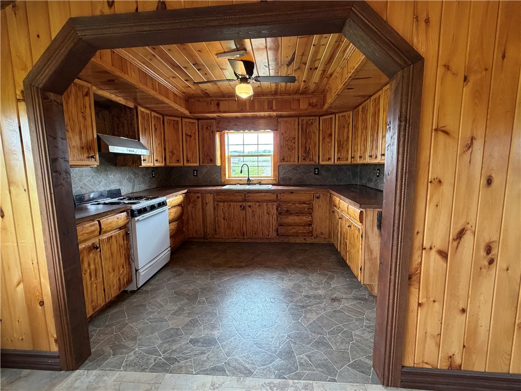 8610 Alder Bottom Road Sherman, NY 14724 - Photo 4 of 36