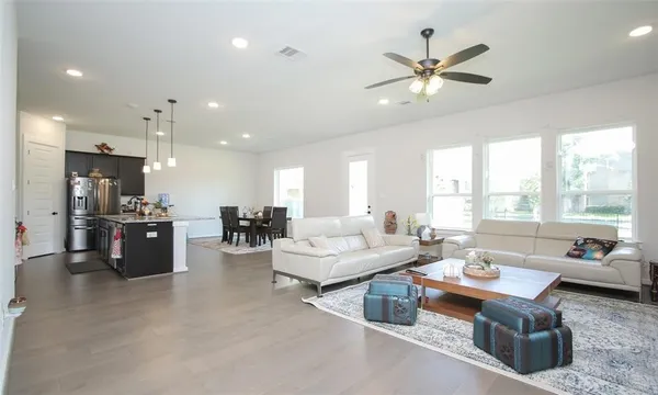 $3,450 | 2103 Pueblito Drive, Houston, TX 77077