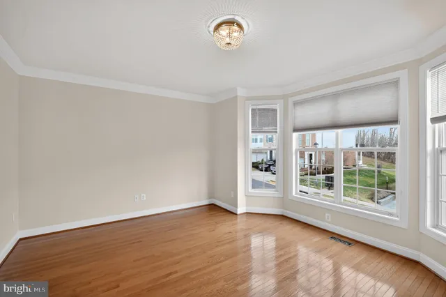 $3,150 | 333 Caldwell Terrace Southeast, Leesburg, VA 20175