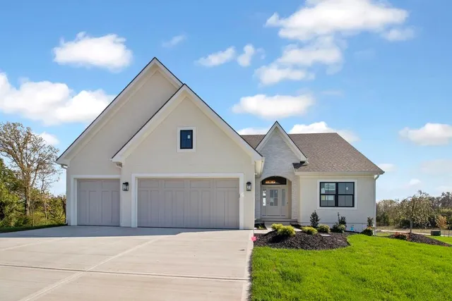 $729,900 | 1841 Woodward Circle, Raymore, MO 64083