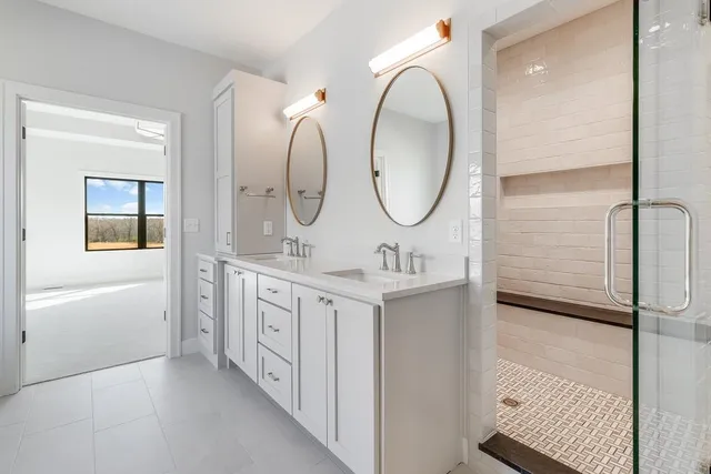 $729,900 | 1841 Woodward Circle, Raymore, MO 64083