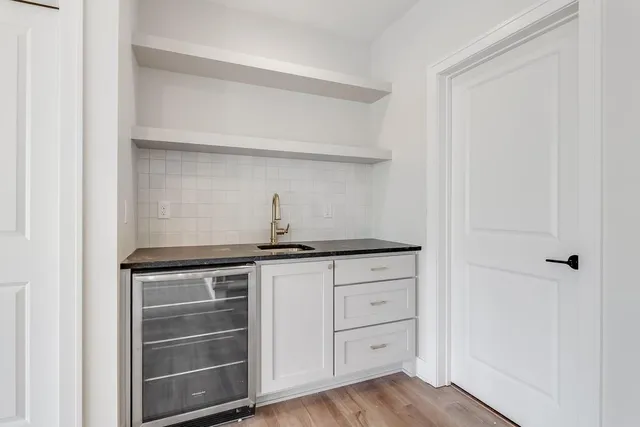 $729,900 | 1841 Woodward Circle, Raymore, MO 64083