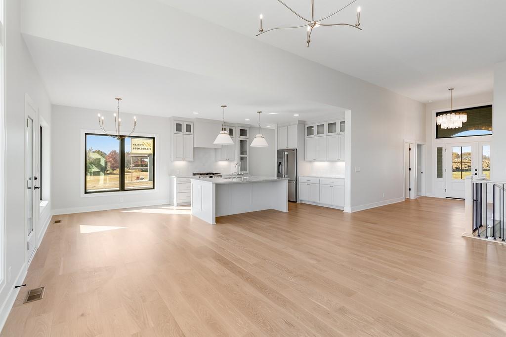 1841 Woodward Circle Raymore, MO 64083 - Photo 6 of 41