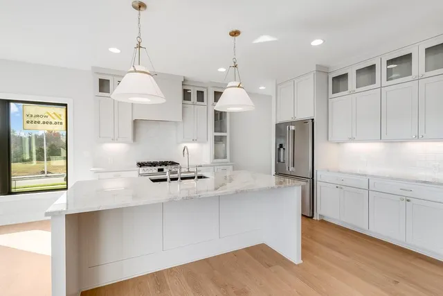 $729,900 | 1841 Woodward Circle, Raymore, MO 64083