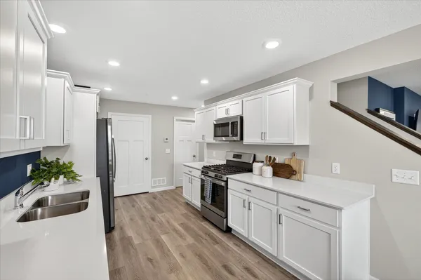 $314,900 | 25540 Pine Ridge Road, Zimmerman, MN 55398