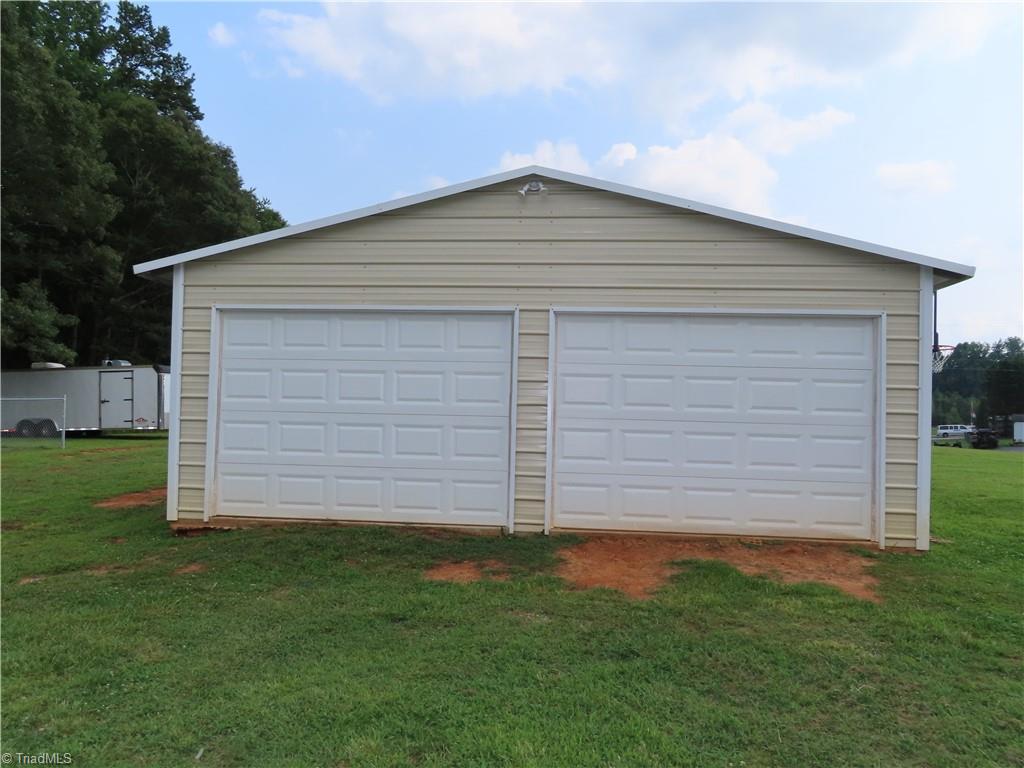4522 Pliney Farlow Road Trinity, NC 27370 - Photo 5 of 26 Gallery Image 5