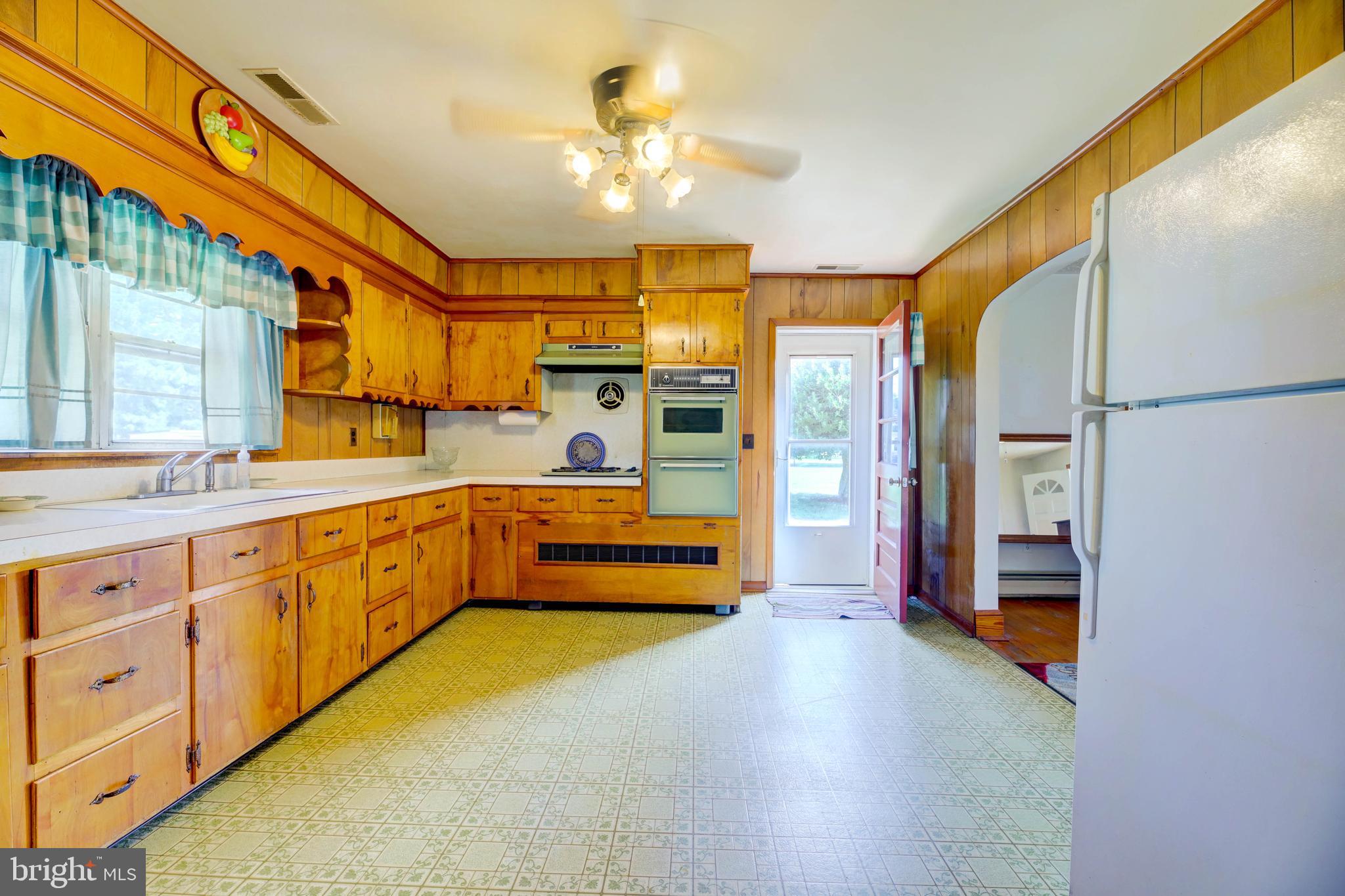 5422 Moose Lodge Road Cambridge, MD 21613 - Photo 5 of 27 Kitchen