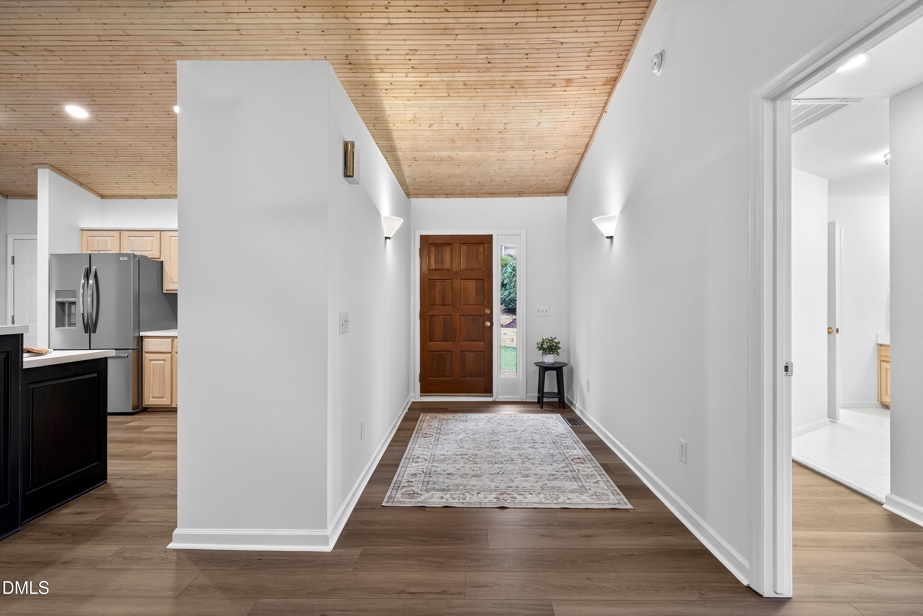 3304 Abney Place Raleigh, NC 27607 - Photo 13 of 55 Entryway