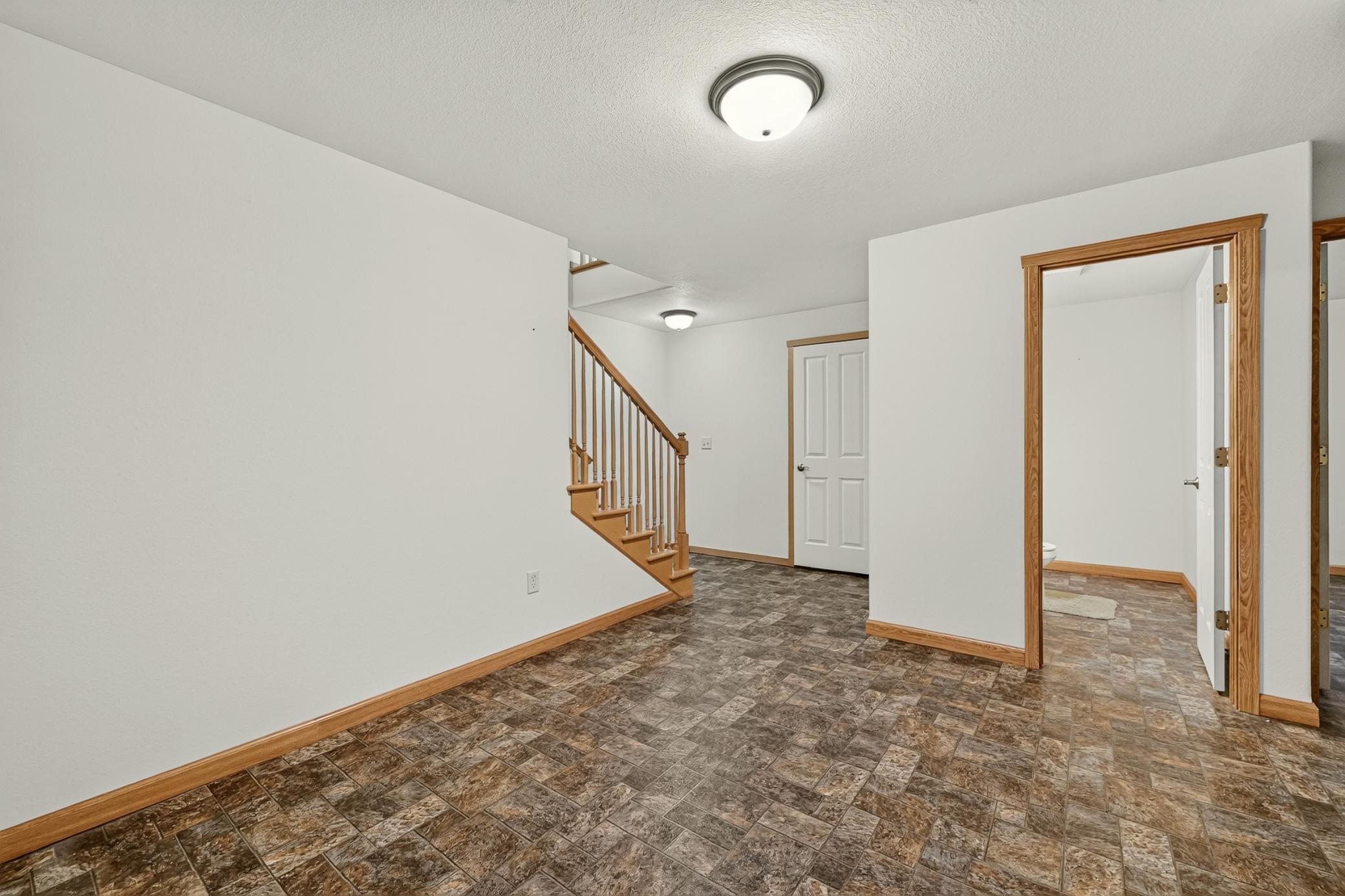 1908 Country View Drive St. Charles, MN 55972 - Photo 20 of 31 Gallery Image 20
