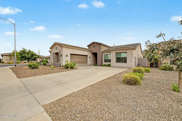 $575,000 | 1919 East Gary Way, Phoenix, AZ 85042