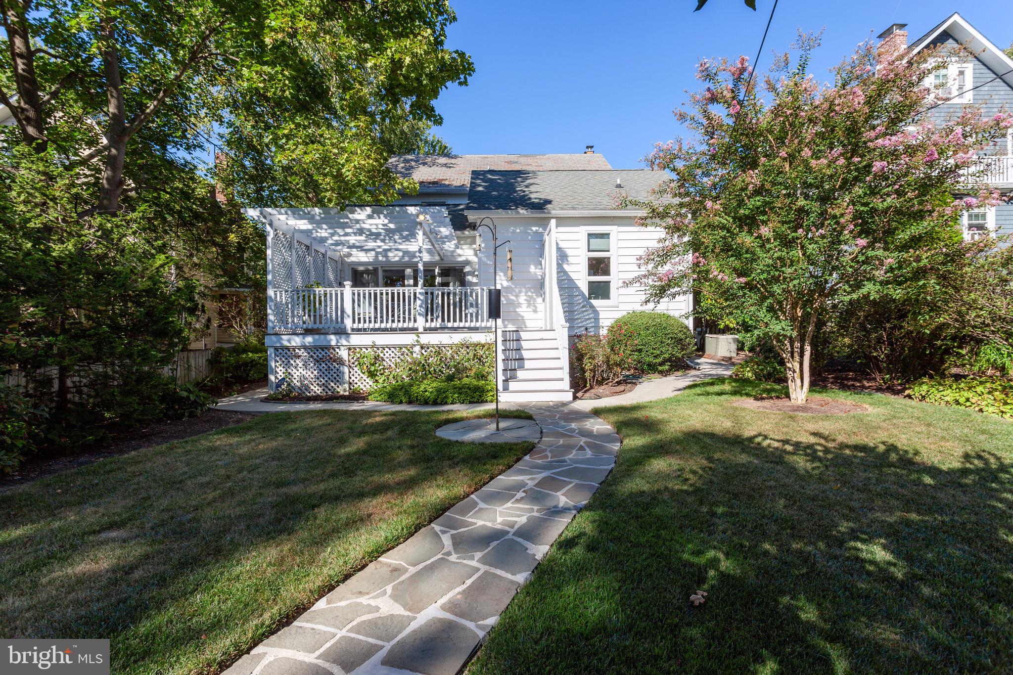 5706 Oakshire Road Baltimore, MD 21209 - Photo 33 of 36 Backyard