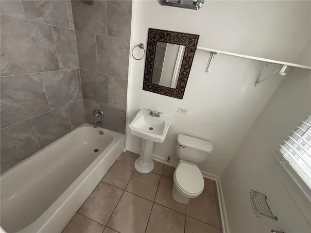 $1,150 | 126 North Genois Street, Unit B, New Orleans, LA 70119