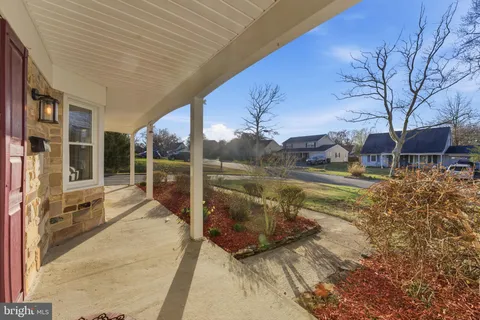 $599,999 | 12413 Sarah Lane, Bowie, MD 20715