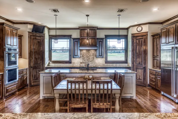 $3,400,000 | 6892 Palm Road, Sealy, TX 77474