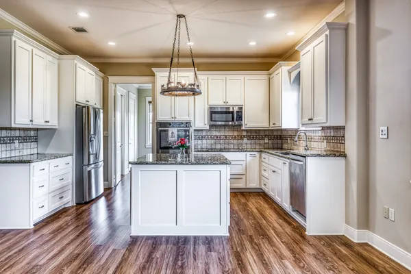 $3,400,000 | 6892 Palm Road, Sealy, TX 77474