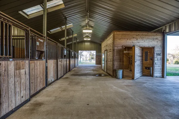 $3,400,000 | 6892 Palm Road, Sealy, TX 77474