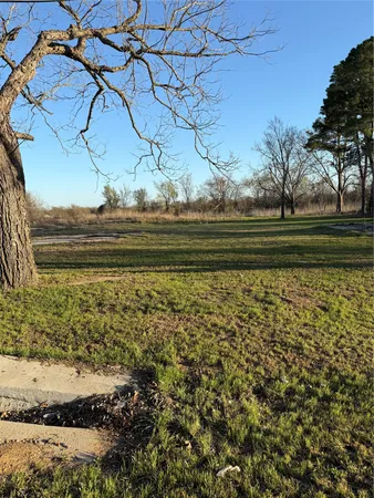 $135,000 | 1304 East Cameron Avenue, Rockdale, TX 76567