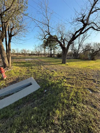 $135,000 | 1304 East Cameron Avenue, Rockdale, TX 76567