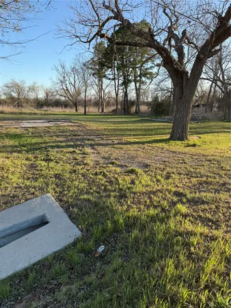 $135,000 | 1304 East Cameron Avenue, Rockdale, TX 76567