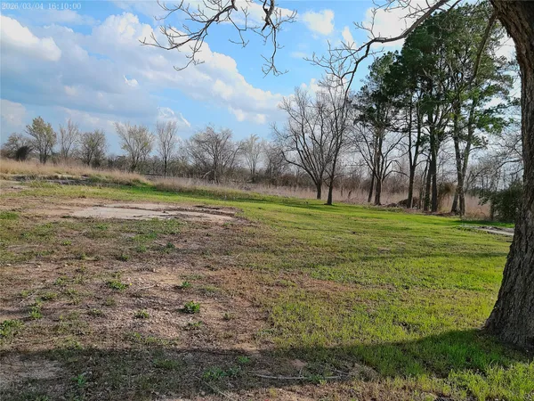 $135,000 | 1304 East Cameron Avenue, Rockdale, TX 76567