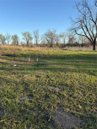 $135,000 | 1304 East Cameron Avenue, Rockdale, TX 76567