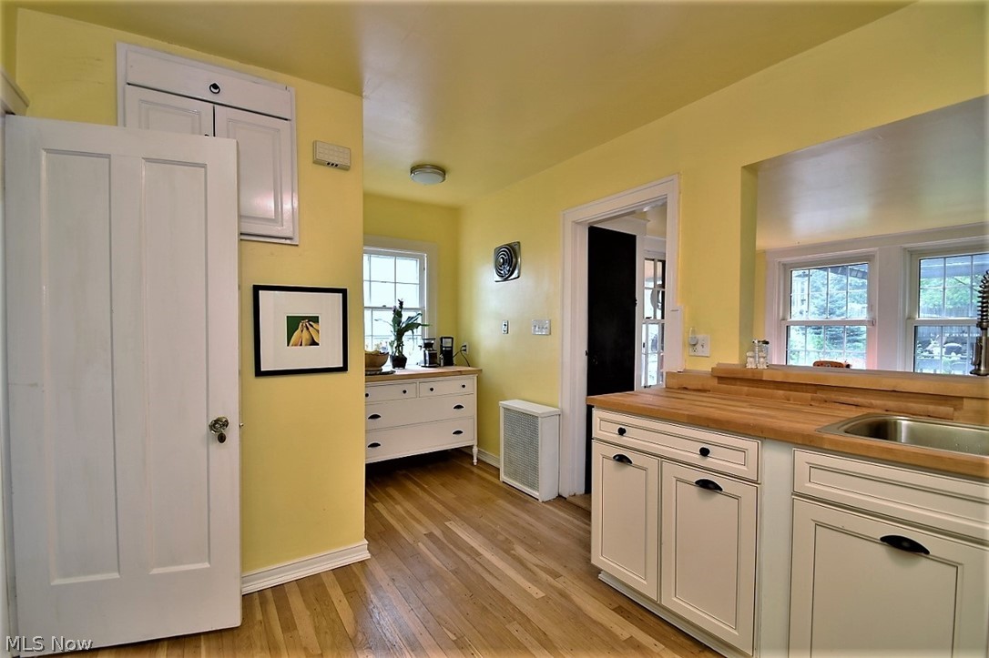 3347 Braemar Road Cleveland, OH 44120 - Photo 14 of 28 Kitchen hardwood floors were refinished in 2021.