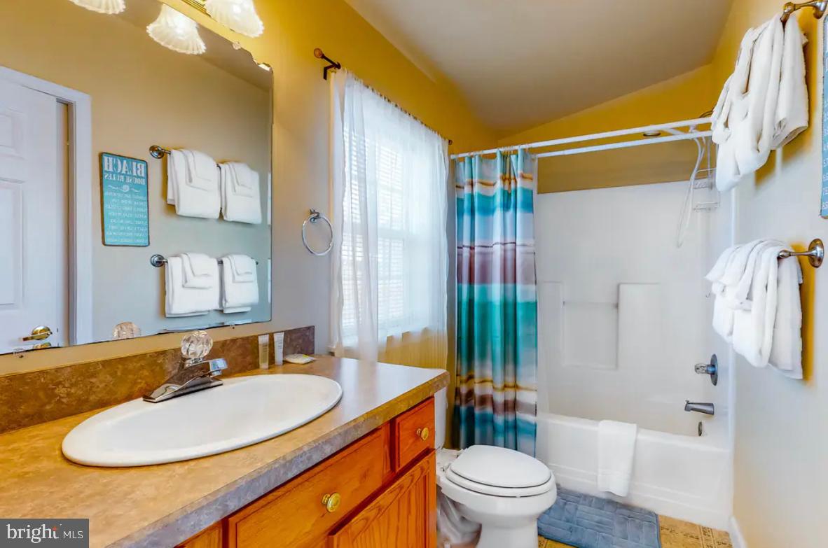 233 Dolphin Drive Berlin, MD 21811 - Photo 12 of 25