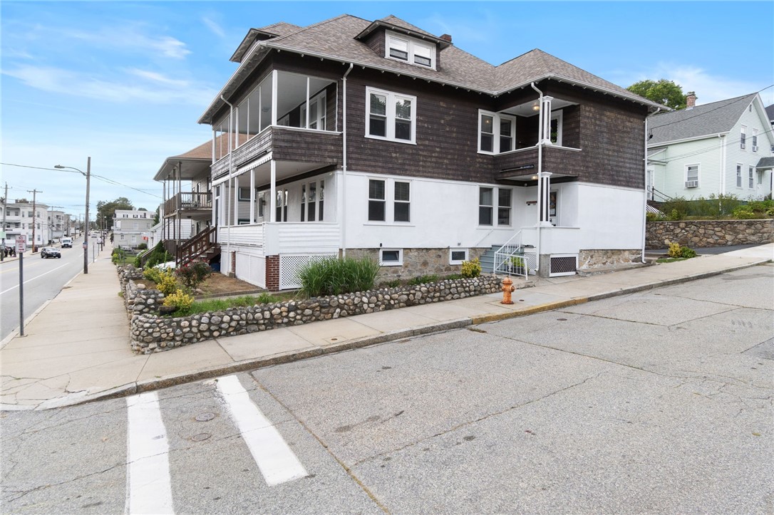 470 Cass Avenue Woonsocket, RI 02895 - Photo 11 of 48