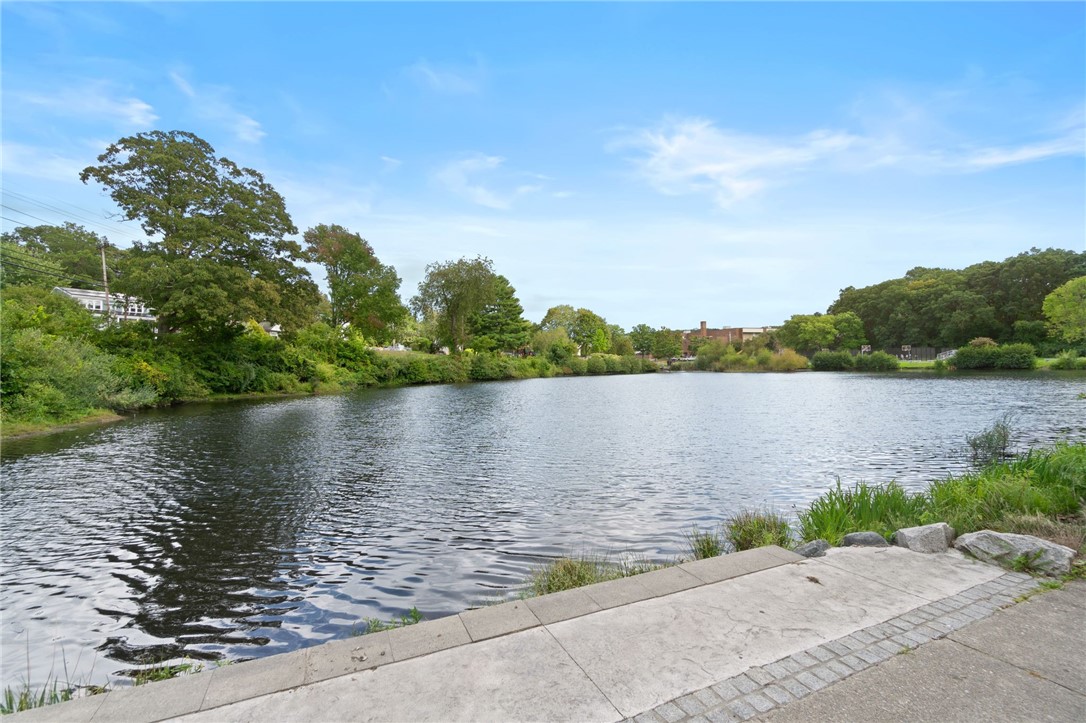 470 Cass Avenue Woonsocket, RI 02895 - Photo 13 of 48