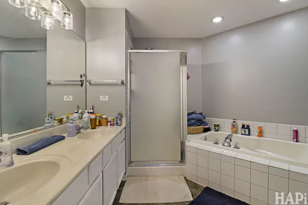$399,900 | 711 Wedgewood Trail, McHenry, IL 60050