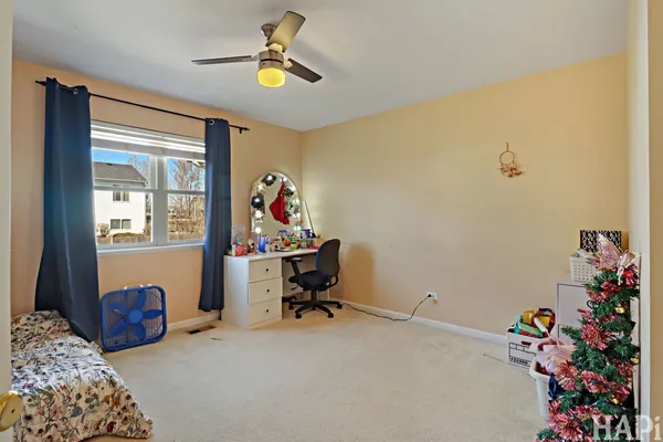 $399,900 | 711 Wedgewood Trail, McHenry, IL 60050