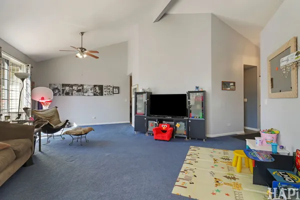 $399,900 | 711 Wedgewood Trail, McHenry, IL 60050