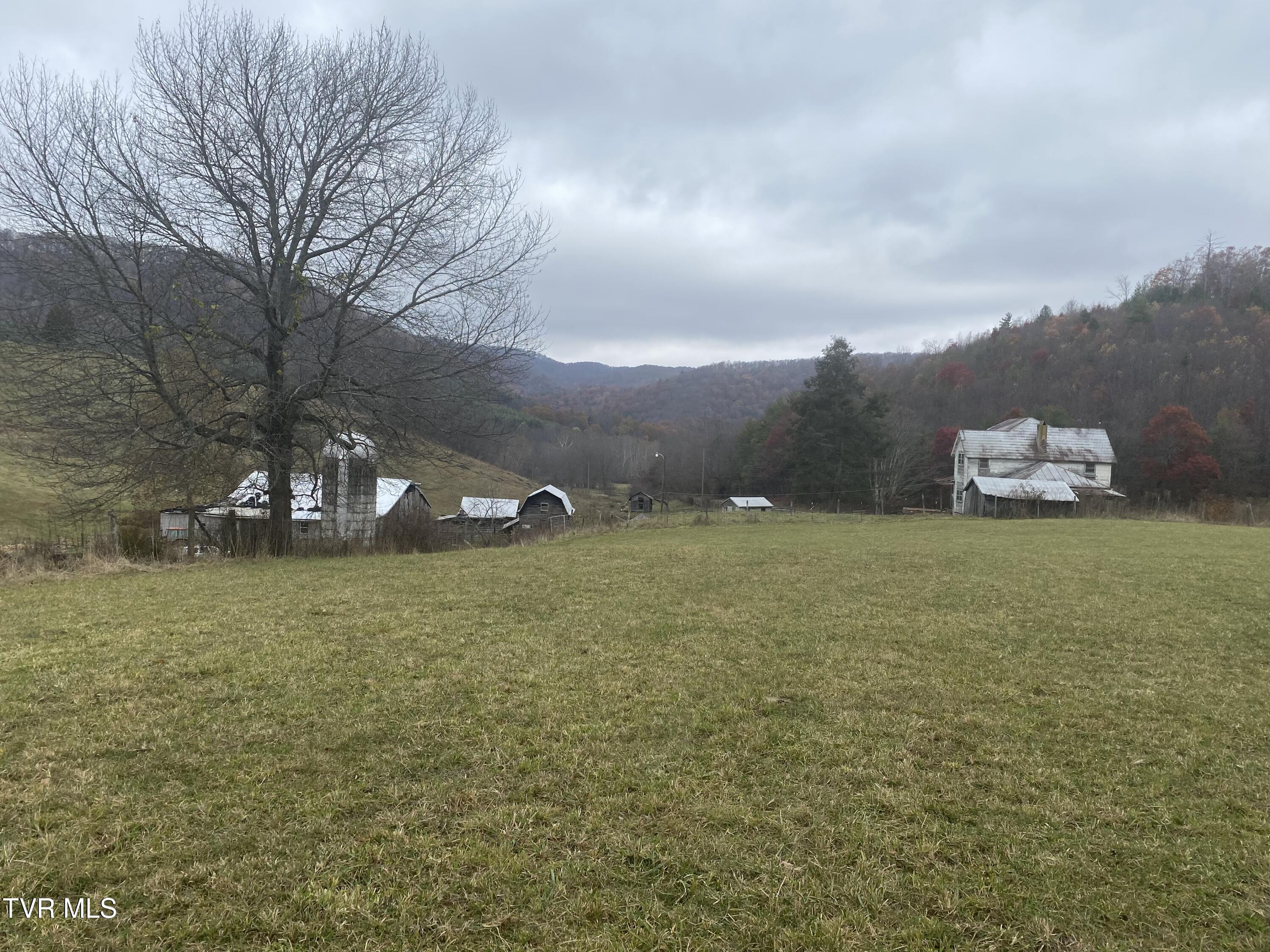 214 Comers Creek Road Sugar Grove, VA 24375 - Photo 26 of 42 IMG_6951