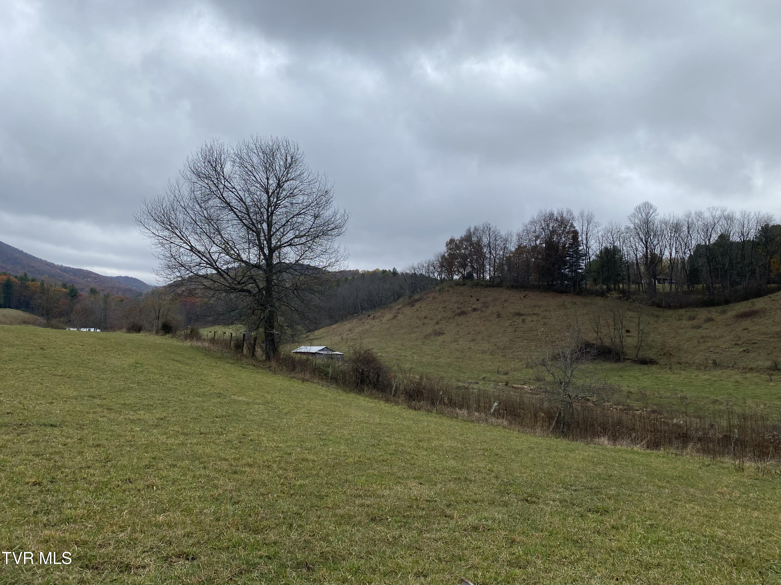 214 Comers Creek Road Sugar Grove, VA 24375 - Photo 42 of 42 IMG_7023