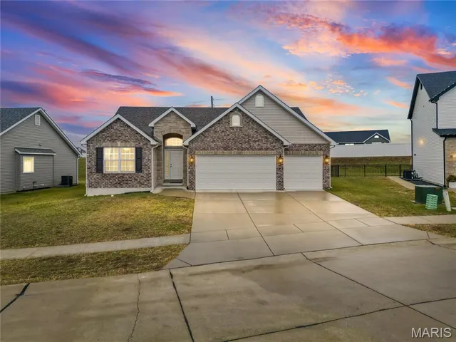 $439,900 | 1868 Sunset Ridge, Festus, MO 63028