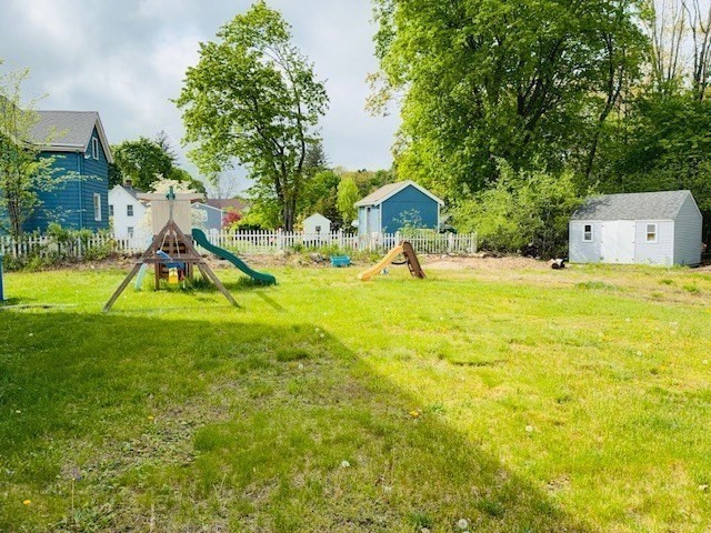 264 Stone Street Walpole, MA 02081 - Photo 6 of 35