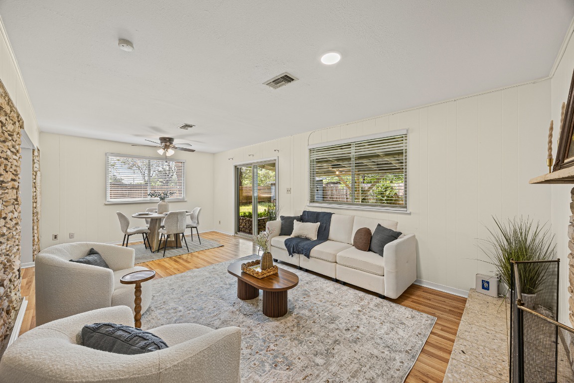 3205 Whites Drive Austin, TX 78735 - Photo 15 of 31 a living room with furniture and a potted plant