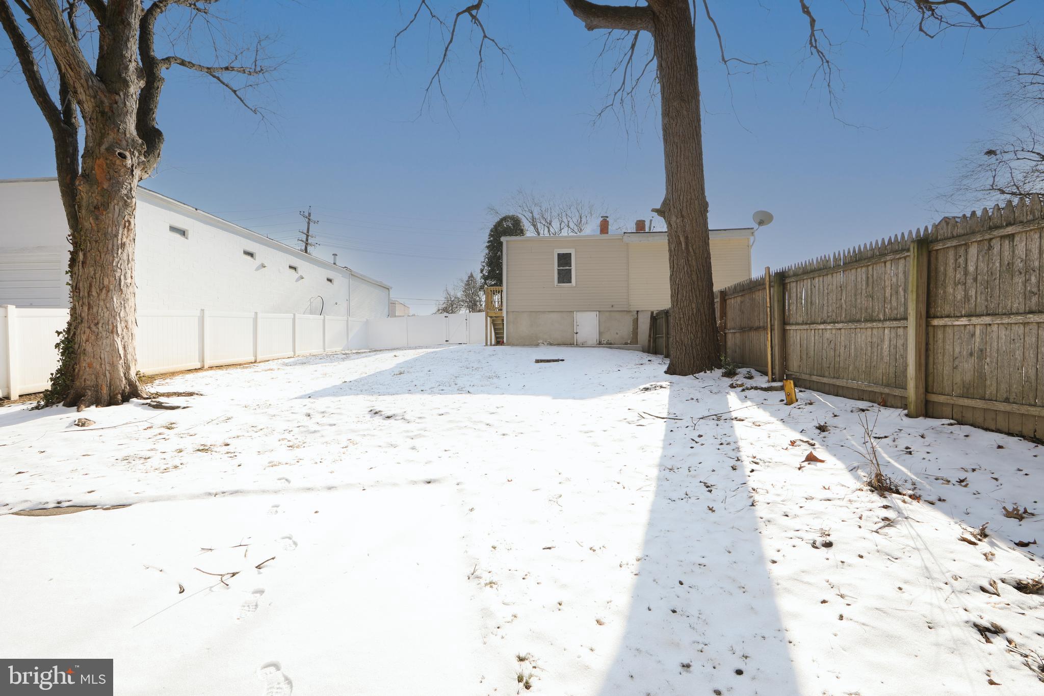 117 West Nicholson Road Audubon, NJ 08106 - Photo 29 of 32 a view of a backyard of the house
