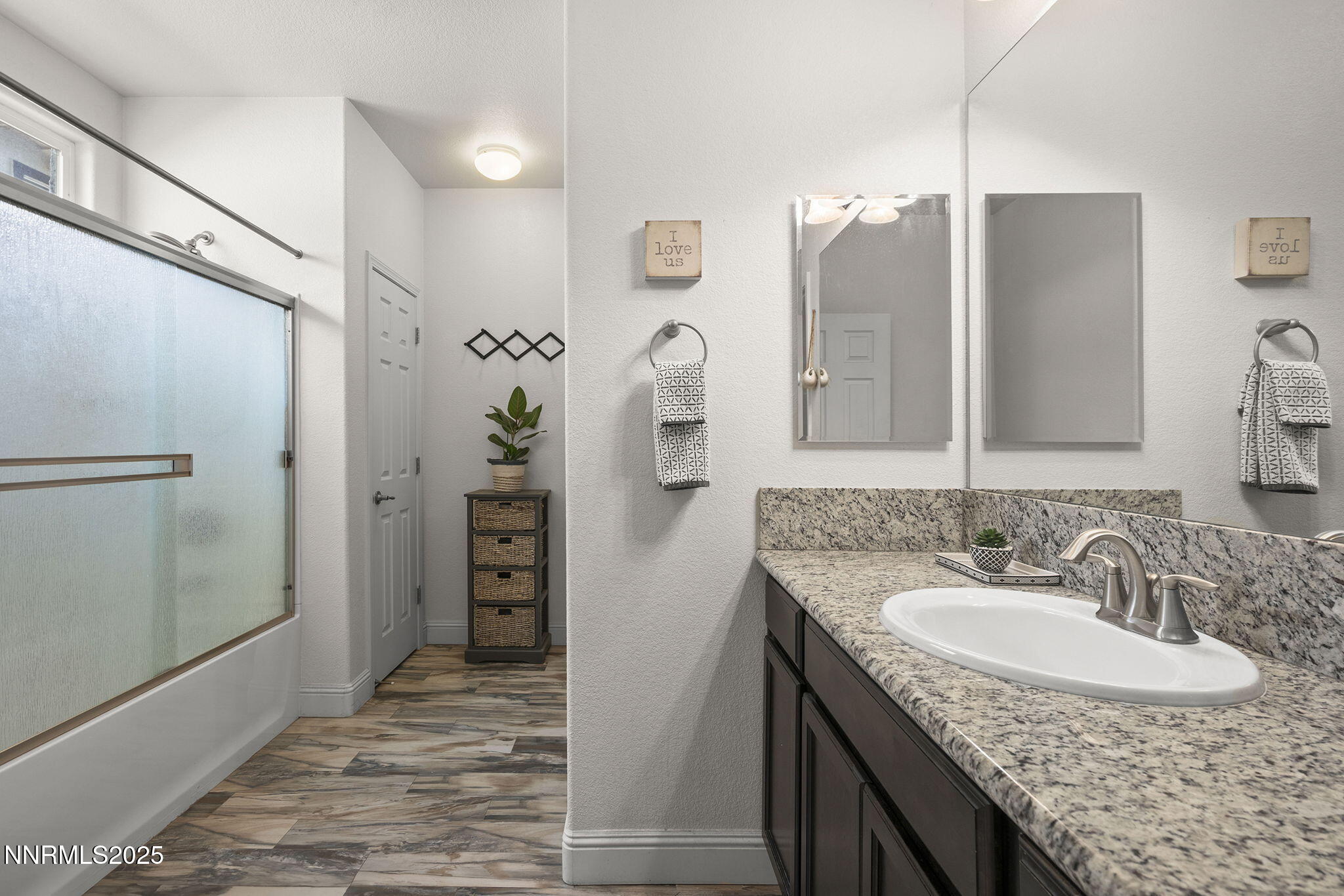 18573 Outpost Court Reno, NV 89508 - Photo 16 of 25 15-web-or-mls-_DSC0989