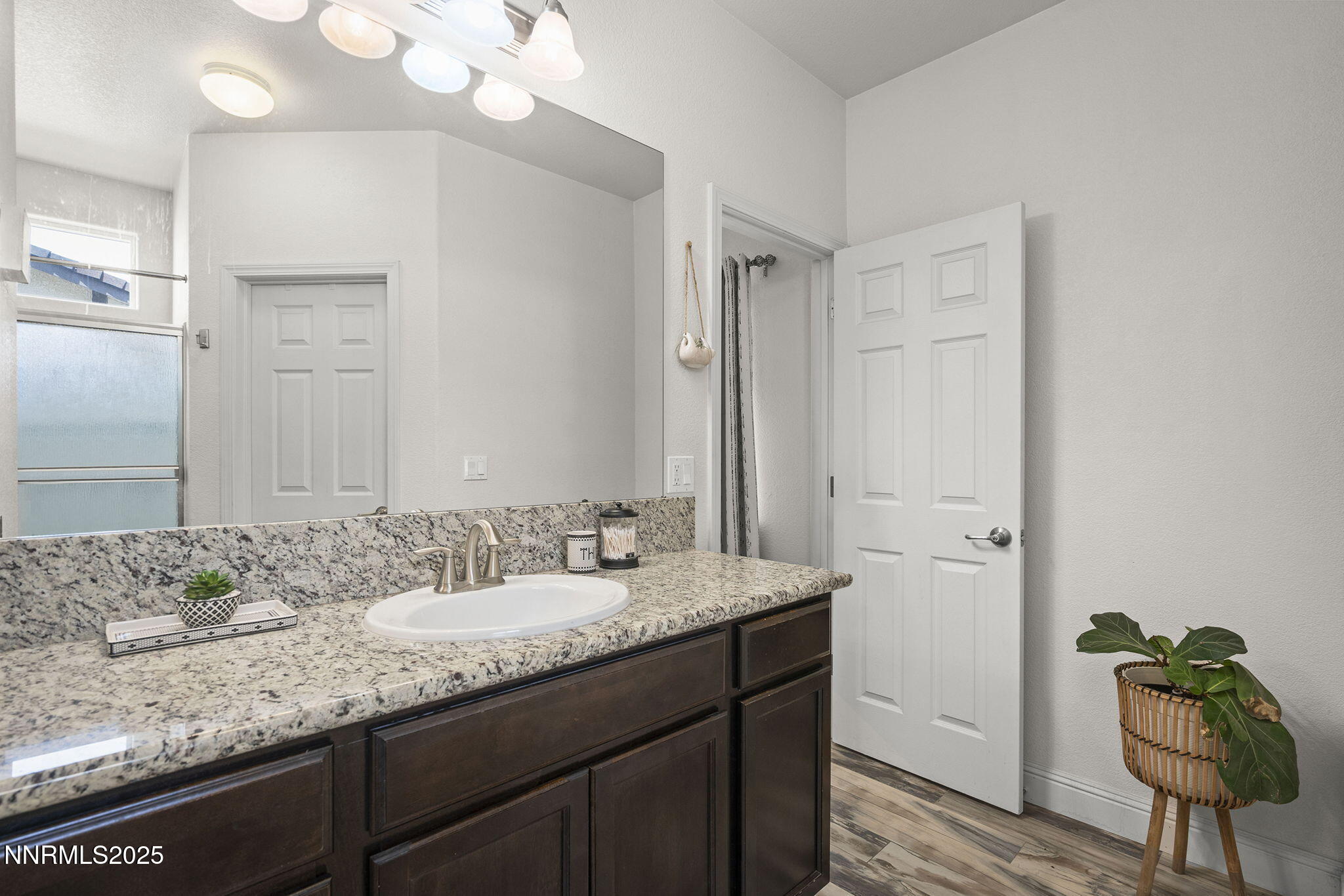 18573 Outpost Court Reno, NV 89508 - Photo 17 of 25 16-web-or-mls-_DSC0999